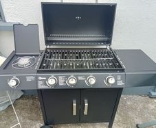Gas barbecue