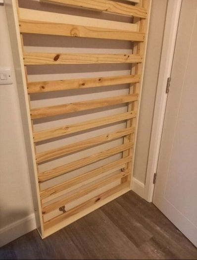 Single guest bed