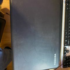 2x Laptops Toshiba