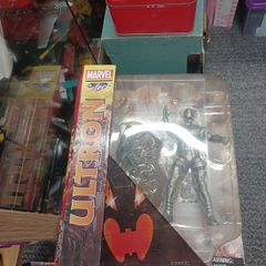 Marvel Select  Ultron