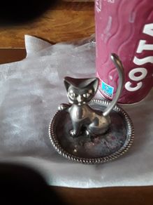 ring holder