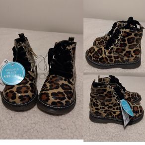 Gorgeous Print Boots New with tags