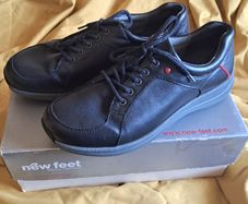 Orthopedic/Diabetic Ladies Shoes Size 7