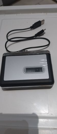 Cassette converter + player walkman