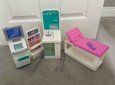 Barbie doctor set
