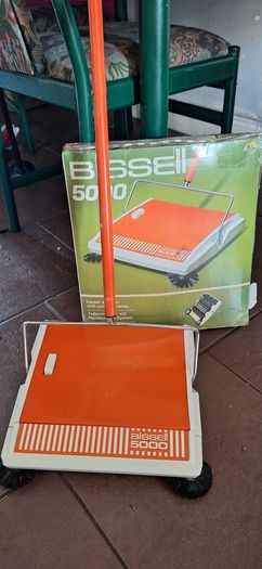 Vintage carpet sweeper