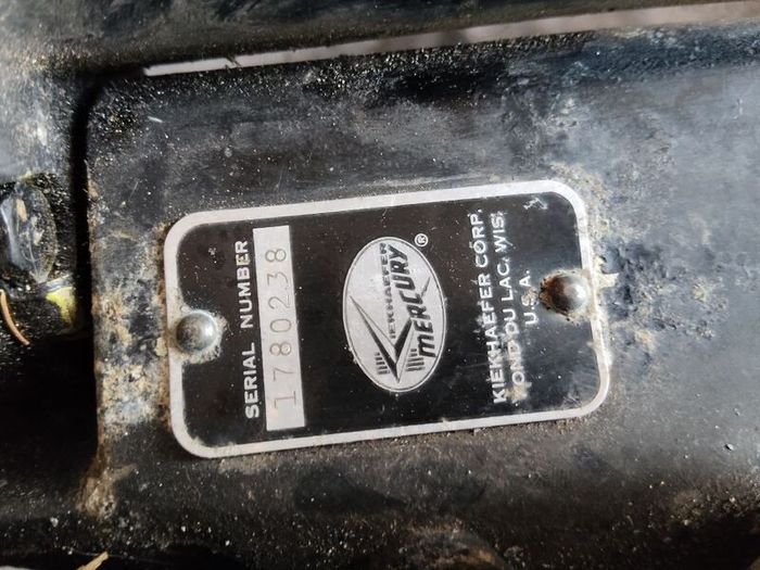 Vintage Mercury Outboard Motor 6hp and Mercury Fuel Tank