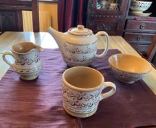 Nicholas Mosse lavender  new tea set from Washington Creek USA . A tea pot, large mug, creamer and sugar bowl .