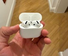 Airpods 4 ANC