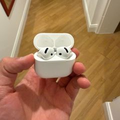 Airpods 4 ANC