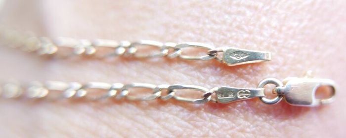 Vintage Solid 9Ct Yellow Gold 375 Figaro link Bangle Bracelet,  length 7.5" - 1,8g