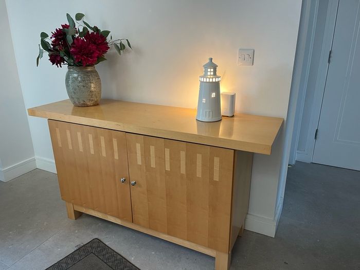 Side board / hall console