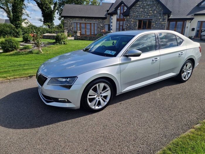 2019 Skoda Superb 2.0 TDI SEL Executive DSG | Leat