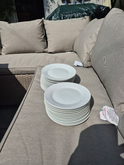 Crockery. Side plates