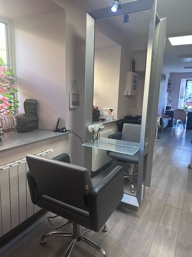 Hair Station