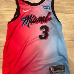 Miami Heat Dwyane Wade Jersey  Pink & Blue  boys large