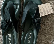 Brand new Hsyooes women's Flip Flops