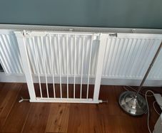 Baby stair gate