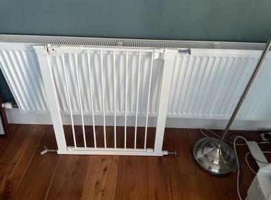 Baby stair gate