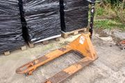 Used Pallet Trucks (ref:PT05)