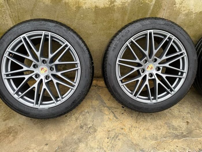 Porsche cayenne 21 rs spyder design wheels grey