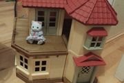 Sylvanian red roof house