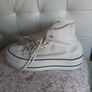 white converse hightops Image 5
