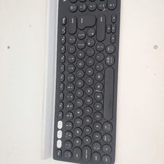 Logitech K780 Multi-Device Wireless Keyboard