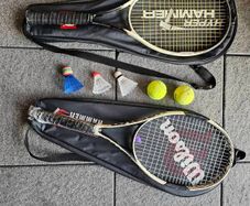 tennis raquet