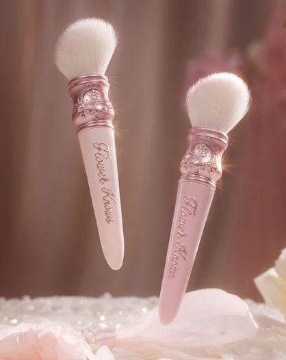 Flower Knows Midsummer Fairytale Brush