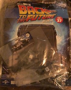 DeLorean 1/8th scale partwork issue 27