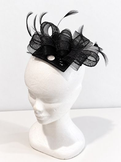 New Dunnes Stores Black Mesh & Feather Fascinator Hair Clip