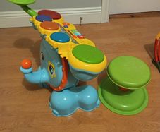 VTech Safari Sounds Drums musical activity toy with matching stool