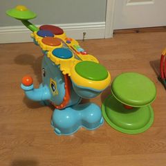 VTech Safari Sounds Drums musical activity toy with matching stool