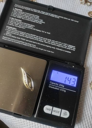 9ct gold pendant