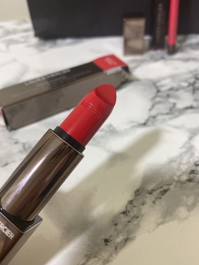 Laura Mercier Rouge Essentiel Silky Creme Lipstick and lip liner BNIB
