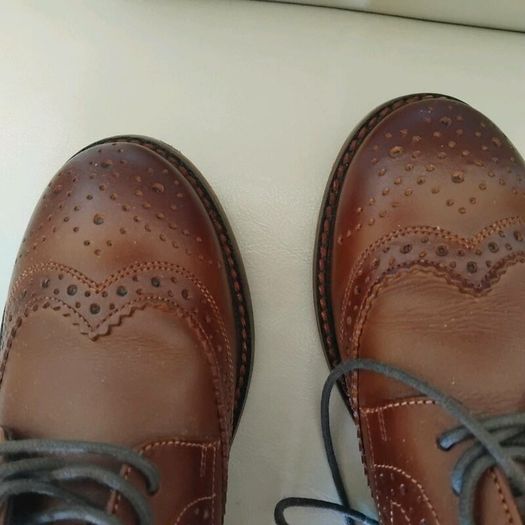 Boys shoes