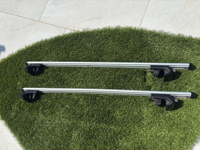 Thule Roofbars and Rapid Connect Feet