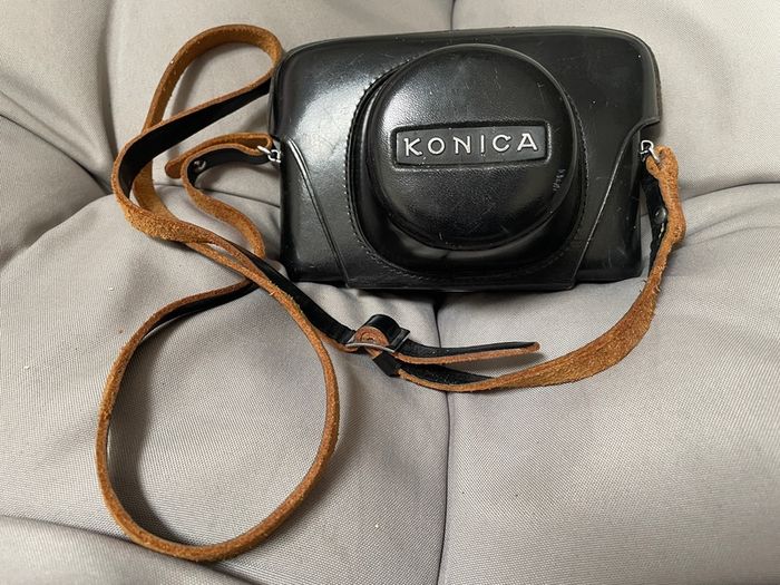 Konica Auto S2 rangefinder