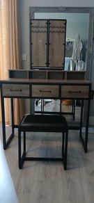 Vanity unit