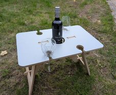 Flying tiger portable picnic table