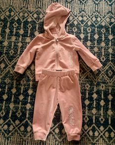 Guess pink outfit