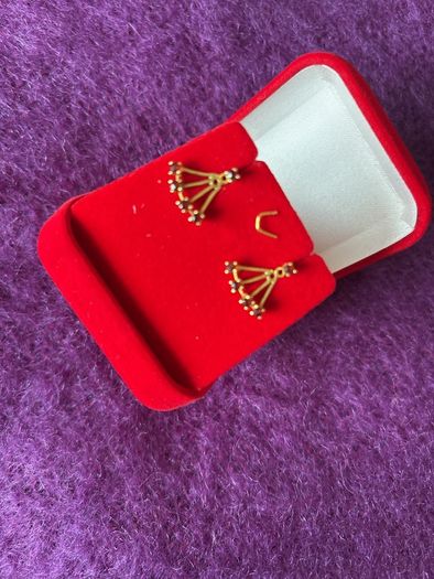 9 Carat Gold 4 Garnet Earrings