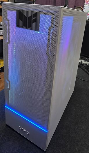 LianLi TUF i7 Ultra RTX 5070 White Gaming PC