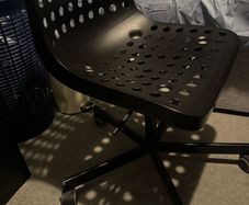 Desk chair