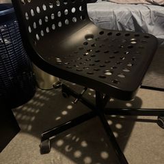 Desk chair