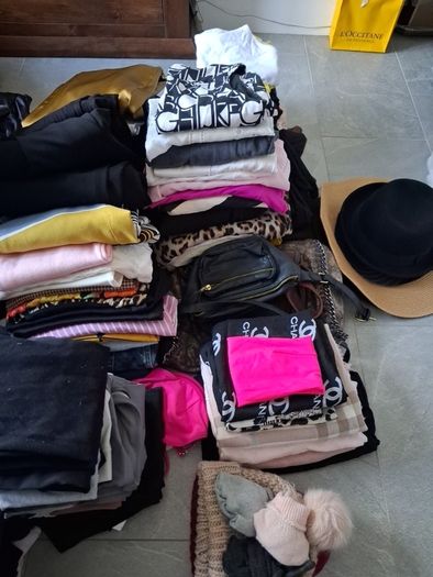 Ladys clothes bundle worth hundreds of euro