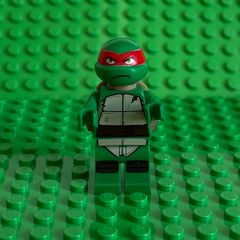 LEGO Teenage Mutant Ninja Turtles Raphael minifigure (tnt015)