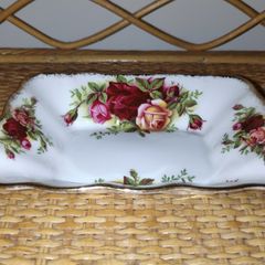 Royal Albert Old Country Roses trinket/soap dish