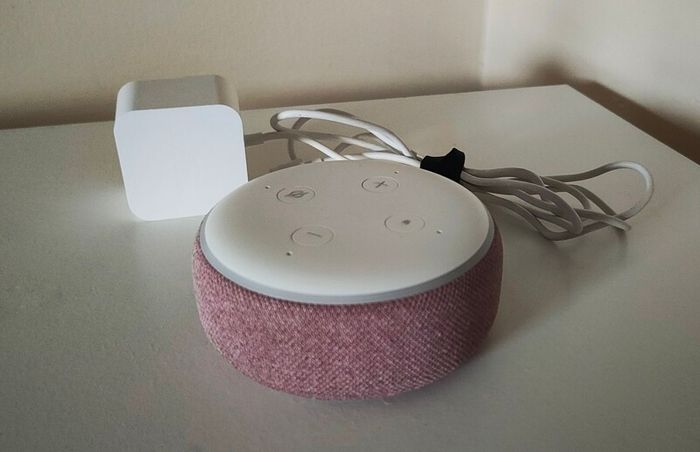 Amazon Echo Dot Smart Alexa Speaker